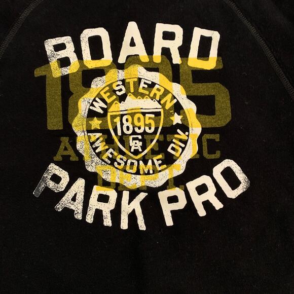 Osh Kosh B'Gosh Graphic Crewneck Sweatshirt Boys 7 - Picture 9 of 9